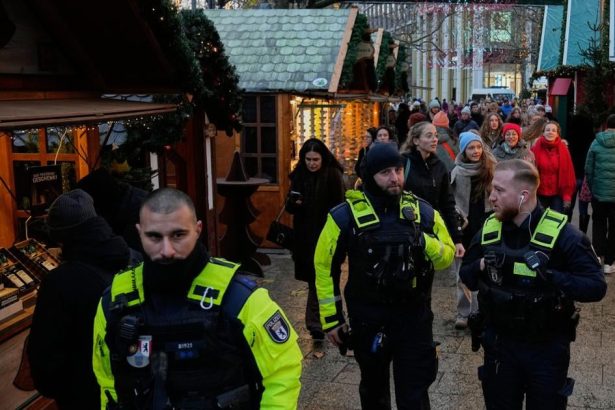 Nemecko Policia zasahovala po stovkach bombovych hrozieb