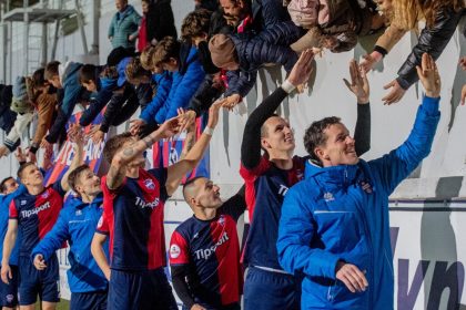 Pan utocnik otvoril kancelariu Novy trener Vionu Nech je to pes