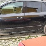 Podozrivy vodic narazil do policajtovho auta