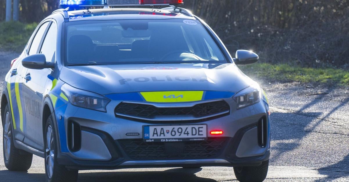 Policia zadrzala na zapade viacero ludi podozrivych z korupcie