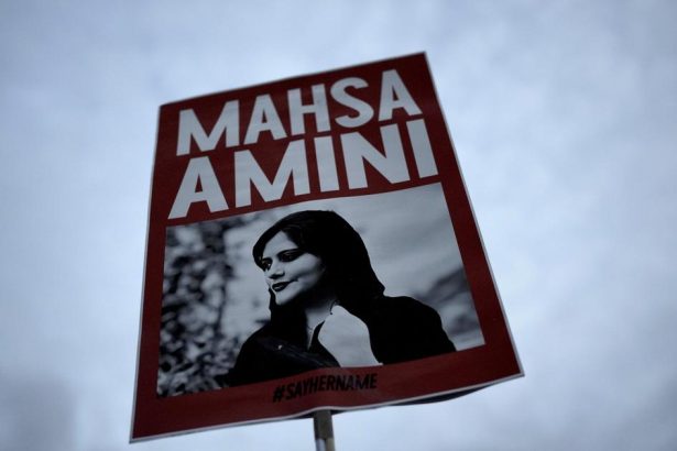 Postupny vzdor Iranky vychadzaju do ulic bez hidzabov