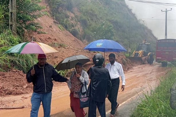 Povodne a zosuvy pody na Sri Lanke zabila 40 ludi