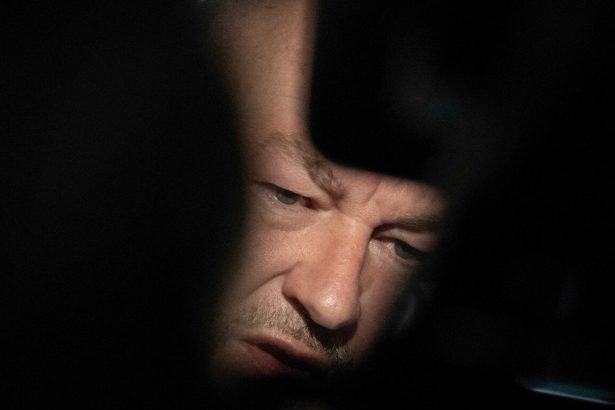 Ranny brifing Huliak pouzil osvedcenu taktiku Ficovi je porusenie zakona lahostajne