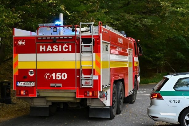 Rano v Detve poznacila nehoda dvoch aut hlasia zranenych