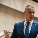 Rasi rokoval o navrhu predlzit volebne obdobie samosprav