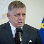 Raza od nehody nikto nevidel Fico ziada hlavu sefa zeleznic