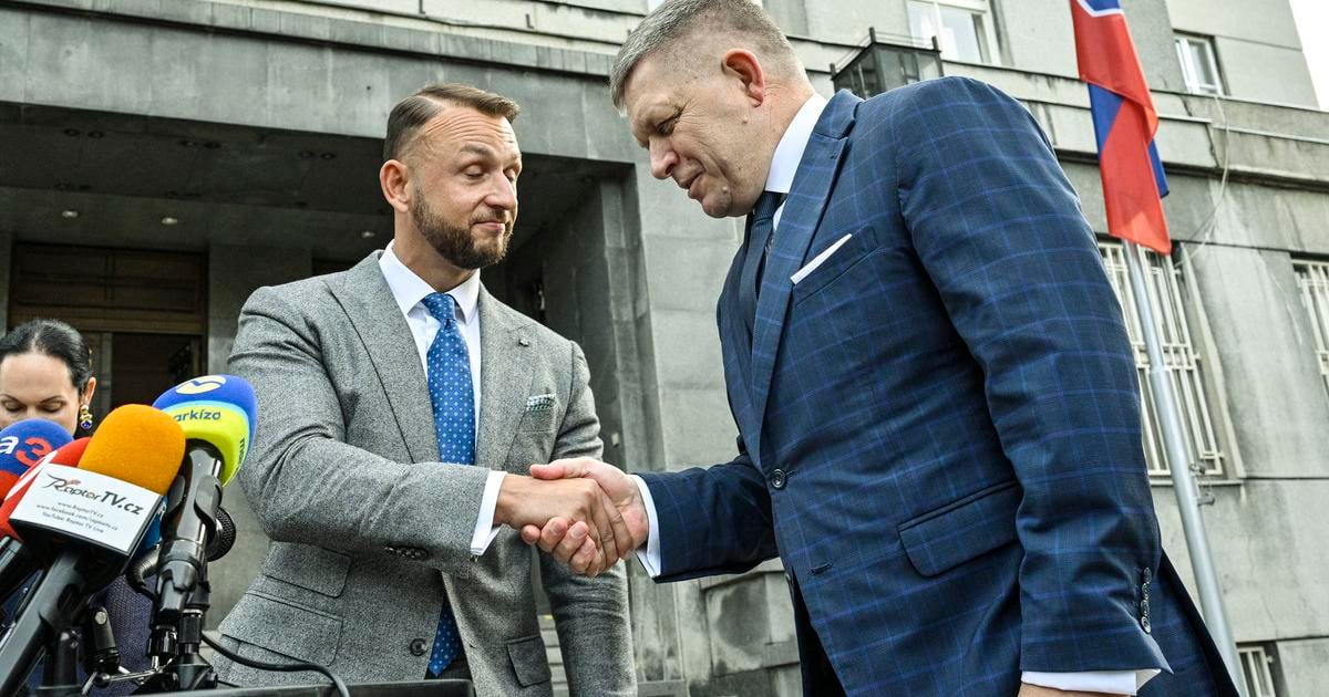 Tyzden ked Fico potvrdil sumrak seba aj Hlasu Sutaj Estok podliezol uz aj Danka