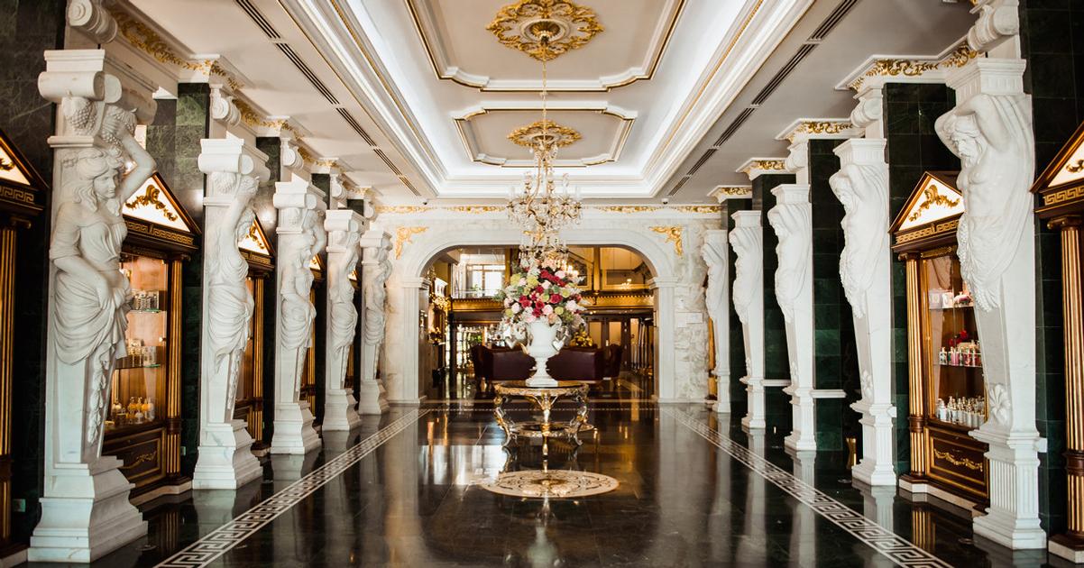 Vo vnutri Aphrodite Spa termalne bazeny sauny a liecebne procedury na Slovensku