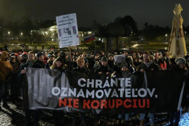 Eurokomisia analyzuje zakon o zmene UOO