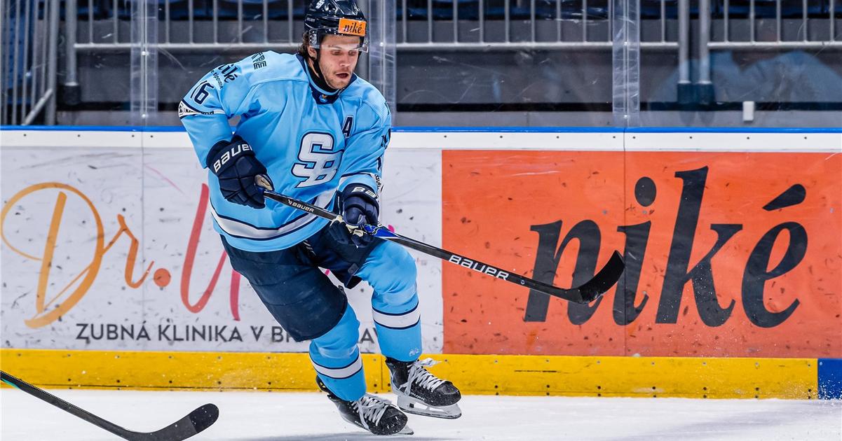 Hokejista Roman Kukumberg lezi po havarii v umelom spanku HC SLOVAN rusi program