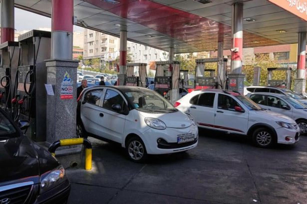 Iran zvysuje ceny benzinu prvykrat od protestov v 2019