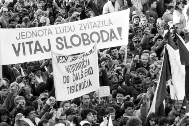 Odvaha obcanov zostava v meste bez pripomienky