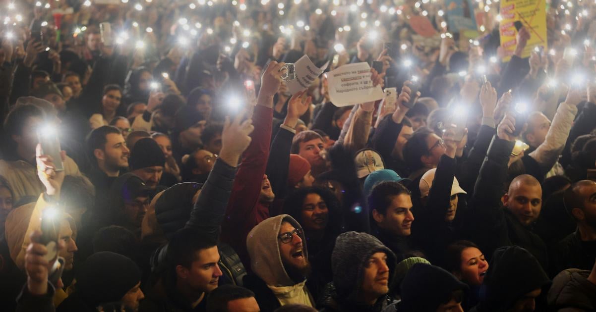 Protivladne protesty v Bulharsku s tisicmi ludi