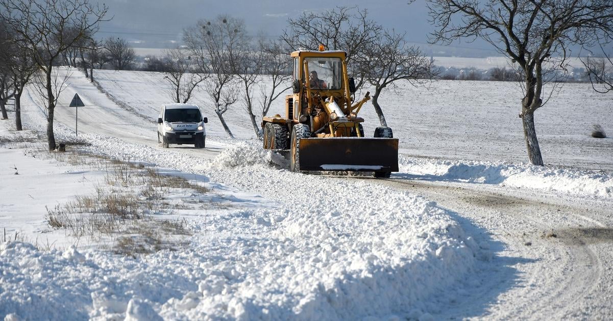 SHMU vydal vystrahy pred vetrom a snehom