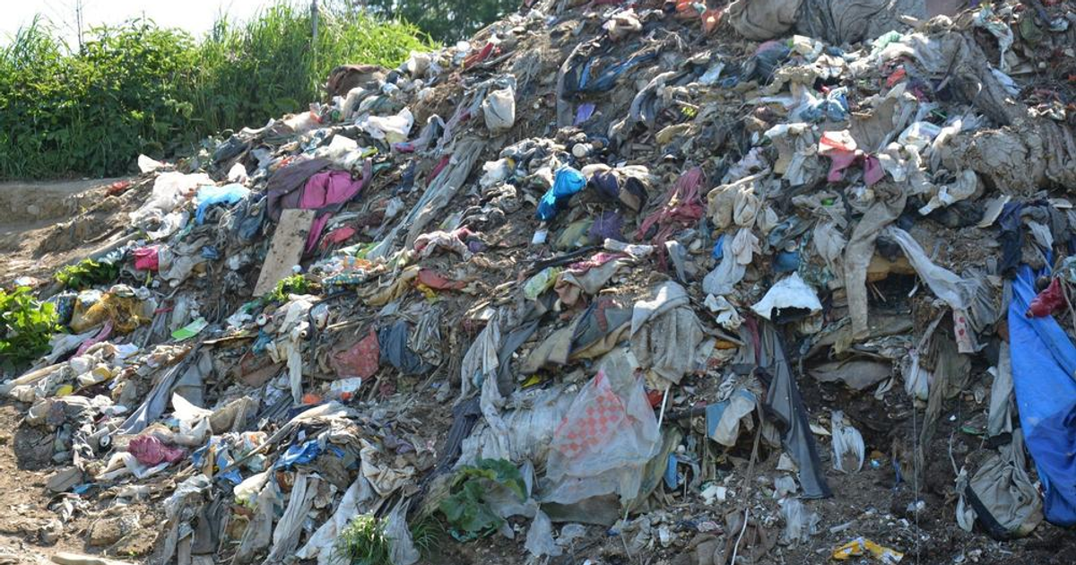 Stovky ton odpadu a potkany pod nohami