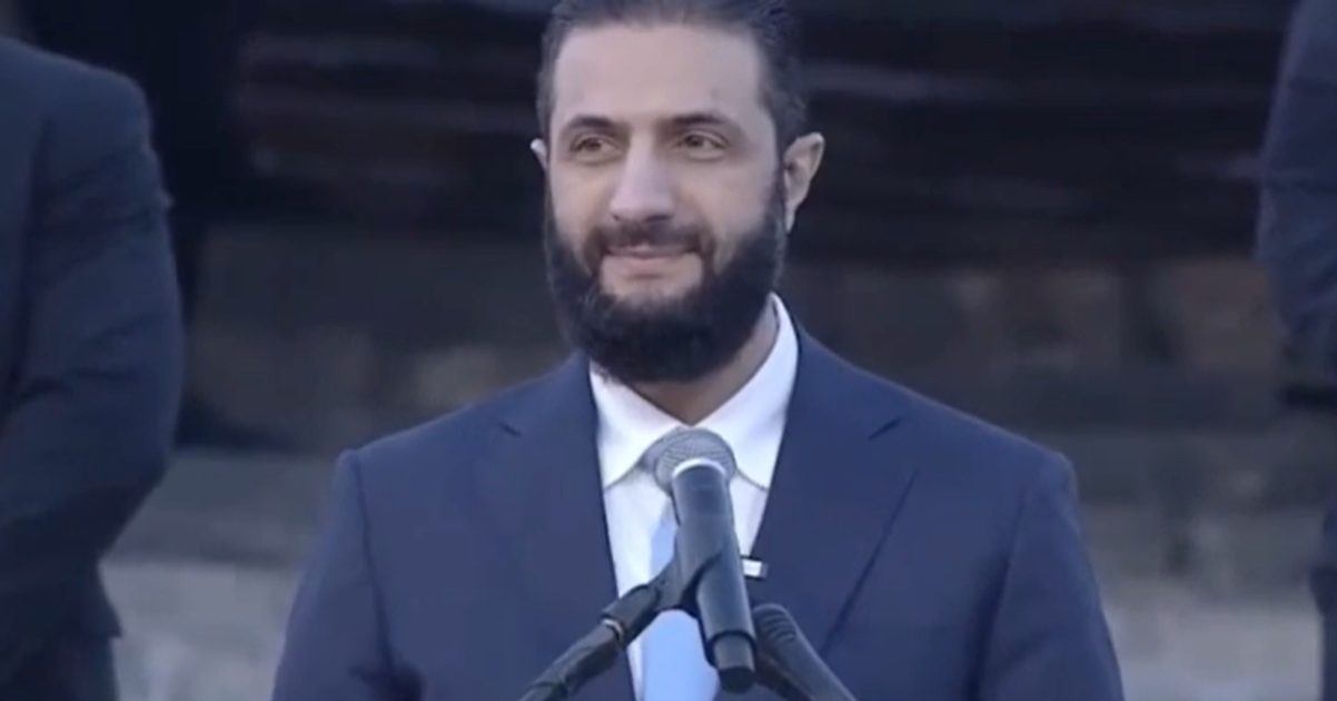 Syria Sara navstivil Aleppo rok po ovladnuti povstalcami