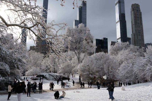 Vichrica a snezenie viedli v USA k zruseniu letov