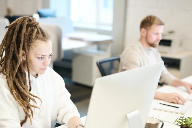 EANA upozornuje na potrebu ochrany mdi vzhadom na tlak AI a internetovch platforiem