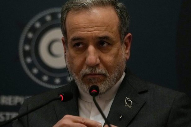 Iranska vlada odmieta rokovania o raketach a zatia neplanuje stretnutie s Americanmi