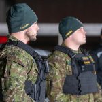 Na liptovskych cestach trenuju zandari Jazdia na majakoch a bez oznacenia