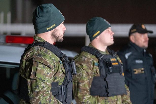 Na liptovskych cestach trenuju zandari Jazdia na majakoch a bez oznacenia