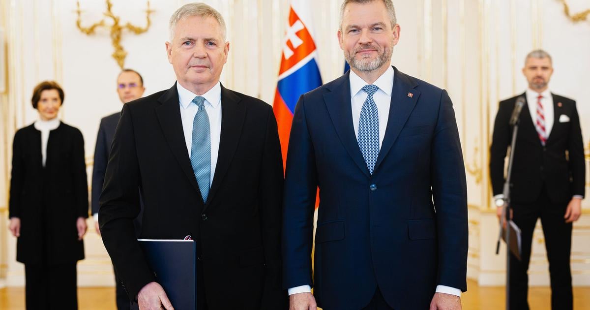 PREZIDENT Pellegrini odovzdal poverovacie listiny novemu veducemu stalej misie slovenskej republiky pri OSN v Zeneve