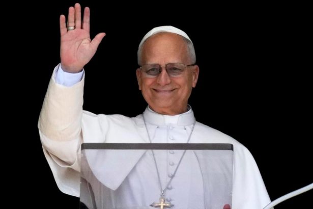 Papez s obavami sleduje vyvoj vo Venezuele