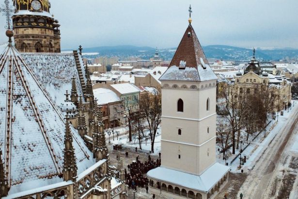 Spina a plesne su prec otvorili Urbanovu vezu