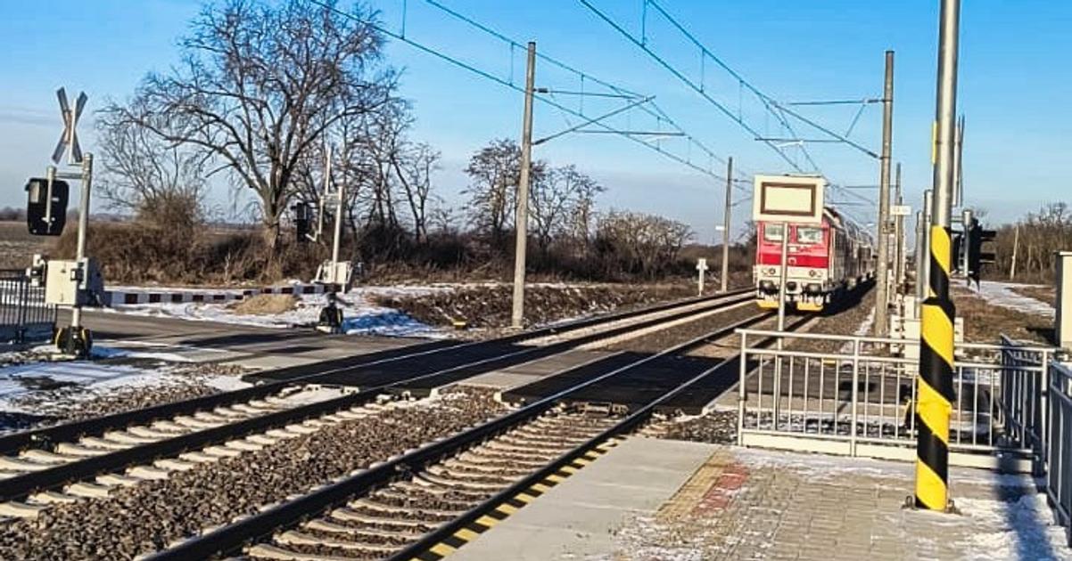 Tragedia pri Novych Zamkoch Vlak zrazil zenu mrtva na mieste