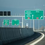 V roku 2050 bude o tretinu viac automobilov ale menej jazdime