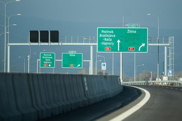 V roku 2050 bude o tretinu viac automobilov ale menej jazdime