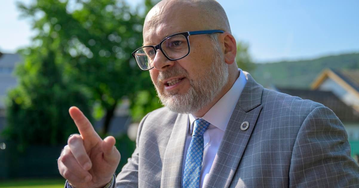 Zacal fungovat Institut samospravy pre mesta a obce