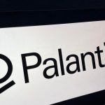 Algoritmy monitoruju aj policajtov Briti kritizuju dystopicke zmluvy s kontroverznou firmou