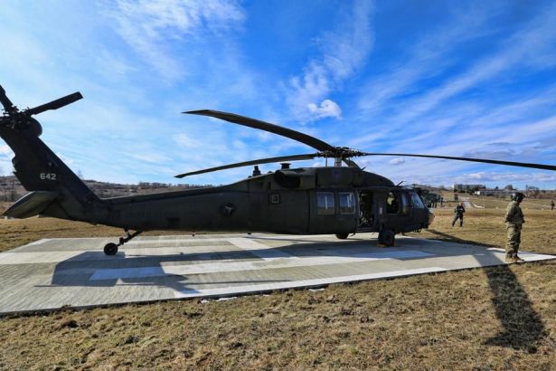 Americke jednotky opustaju zakladnu Kasrak odsun zo Syrie sa ukonci do mesiaca