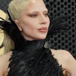 Grammy 2026 Najlepsie oblecenie z cervenho koberca