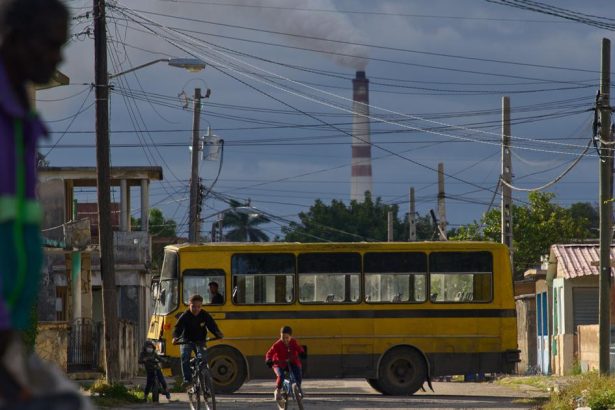 Kuba reaguje na americku ropnu blokadu nudzovymi opatreniami