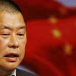 Medialny exmagnat Jimmy Lai uspel s odvolanim na sude avsak zostava vo vazeni