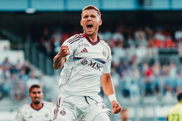 Mraz sa presadil v druhom zapase za sebou Prestrelka nakoniec nepriniesla vitaza