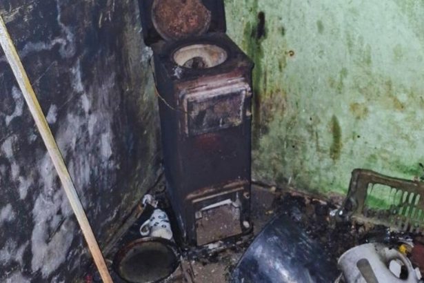 Na prvom poschodi bytu vypukol poziar muza s vaznymi zraneniami previezli do Ruzinova