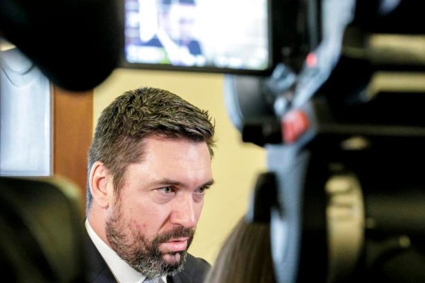 Navrh novely katastralneho zakona poslanci presunuli na dalsiu schodzu