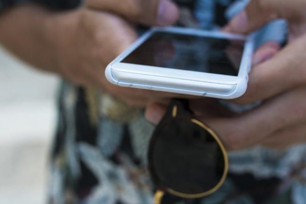 Obetou podvodu sa stal muz ktory mal pribuznemu pomoc odblokovat ucet