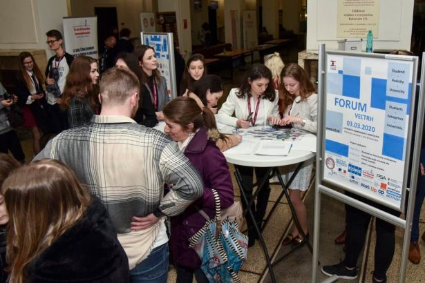 Od kybernetiky k verejnemu umenia Slovenske univerzity prehodnocuju svoje studijne programy