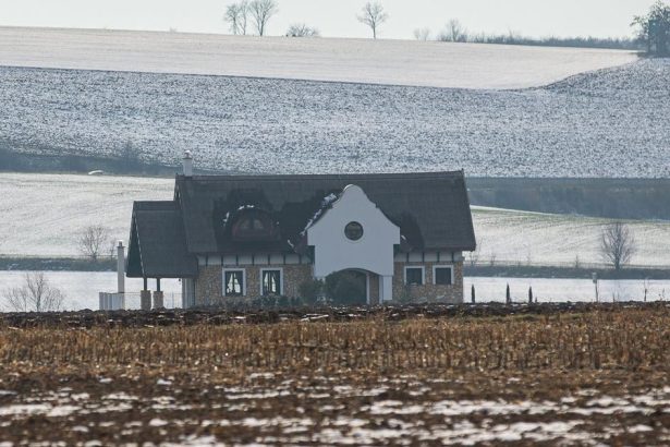 Penzion Malanta podla PPA zabezpecil stavebne povolenie v soulade so zmluvou o dotacii