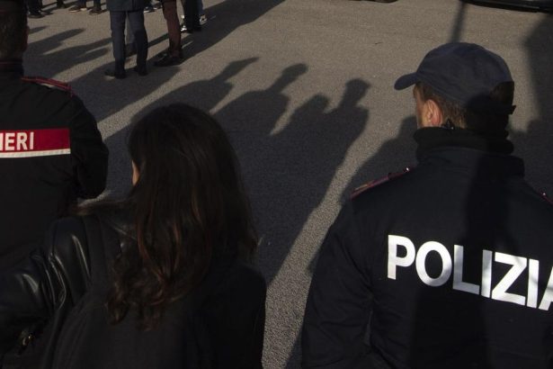 Taliansko Podpalaci poskodili zeleznu tra blizko Bologne