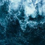 Tmave vlny mozu vniest do oceanu tmu aj na niekolko mesiacov novy vyskum odhalil co ich pohana