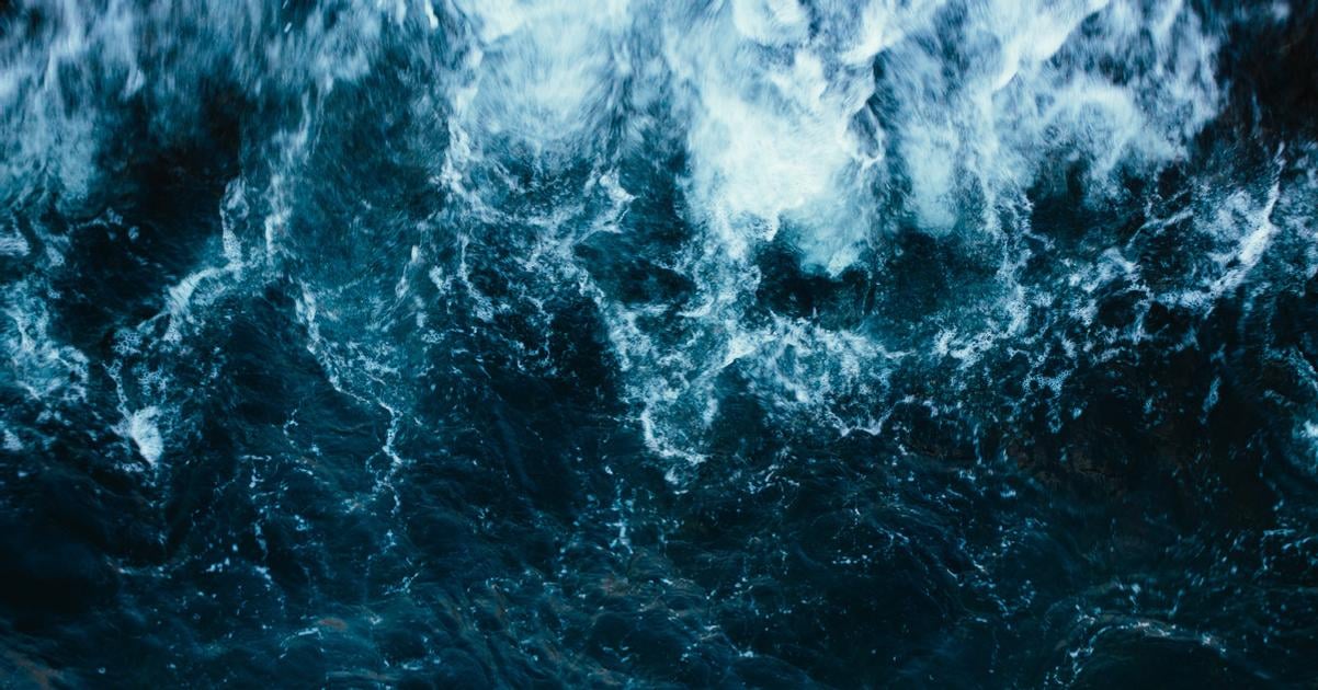 Tmave vlny mozu vniest do oceanu tmu aj na niekolko mesiacov novy vyskum odhalil co ich pohana