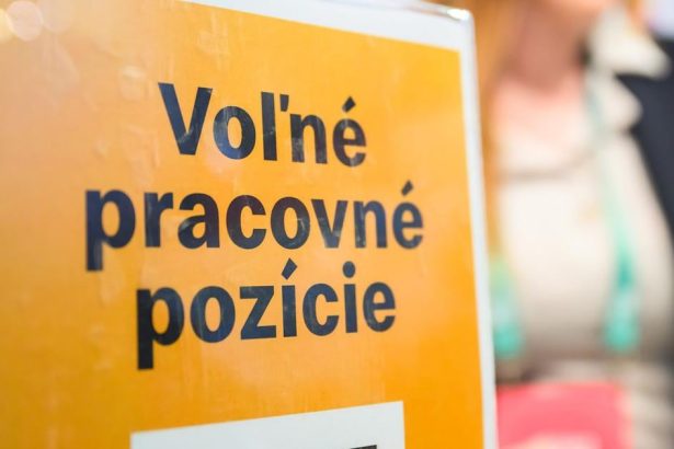 UPSVar Nezamestnanost v januari mierne vzrastla PDU dosiahol 442