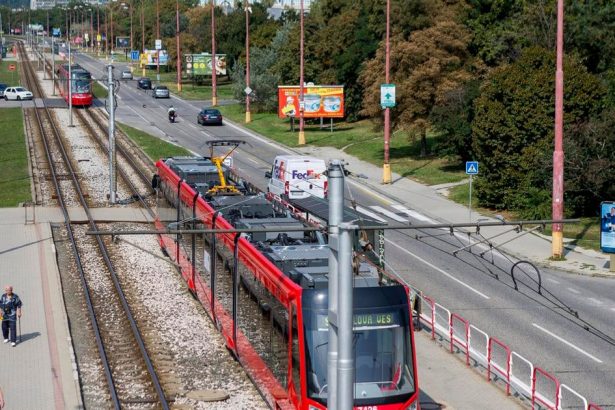 V Karlovej Vsi sa pocas vikendu opat nebudu premavat elektricky