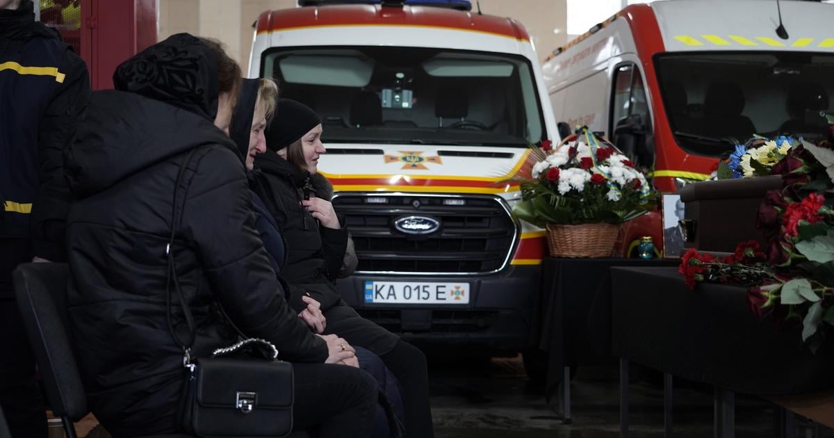 Voda zamrza v hadiciach a drony na vas poluju Rusko obera Ukrajincov o teplo aj zachranarov