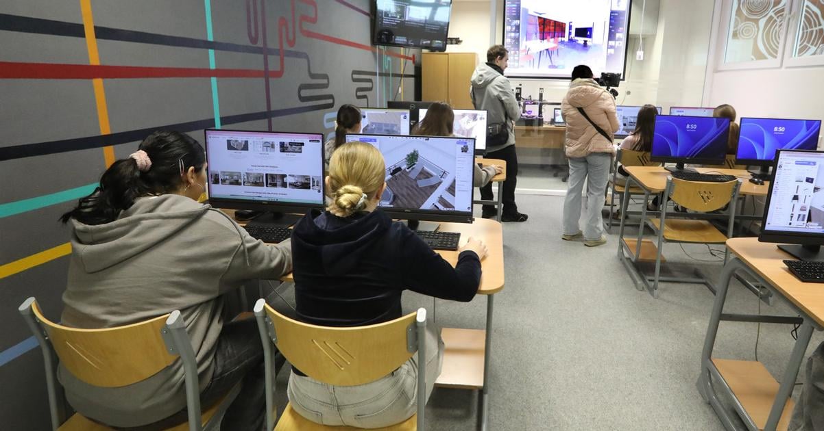 Zakladne skoly maju posledne hodiny na zaslanie e prihlaskov Rodicom prichadzali zmatocne e maily